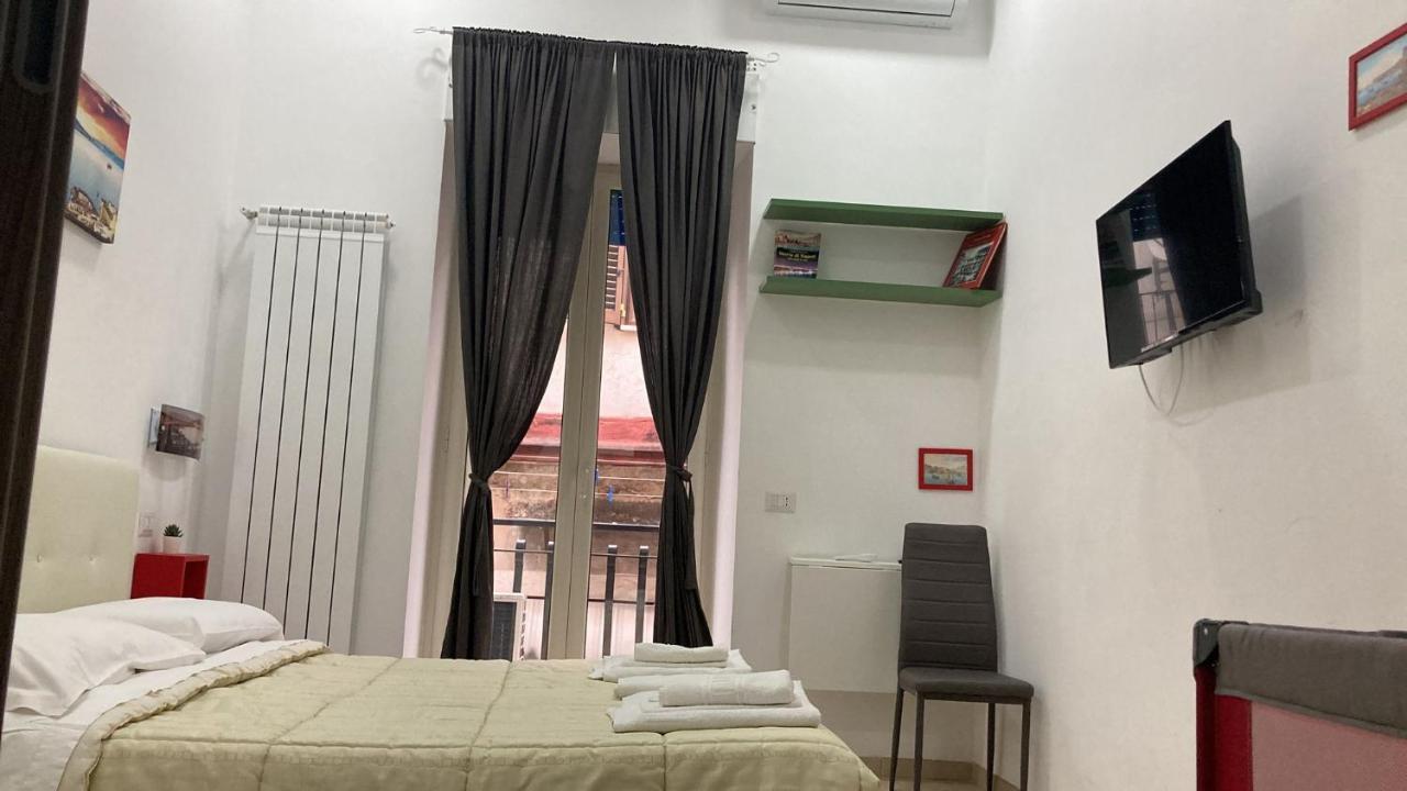 Ginevra'S Apartment Наполи Екстериор снимка