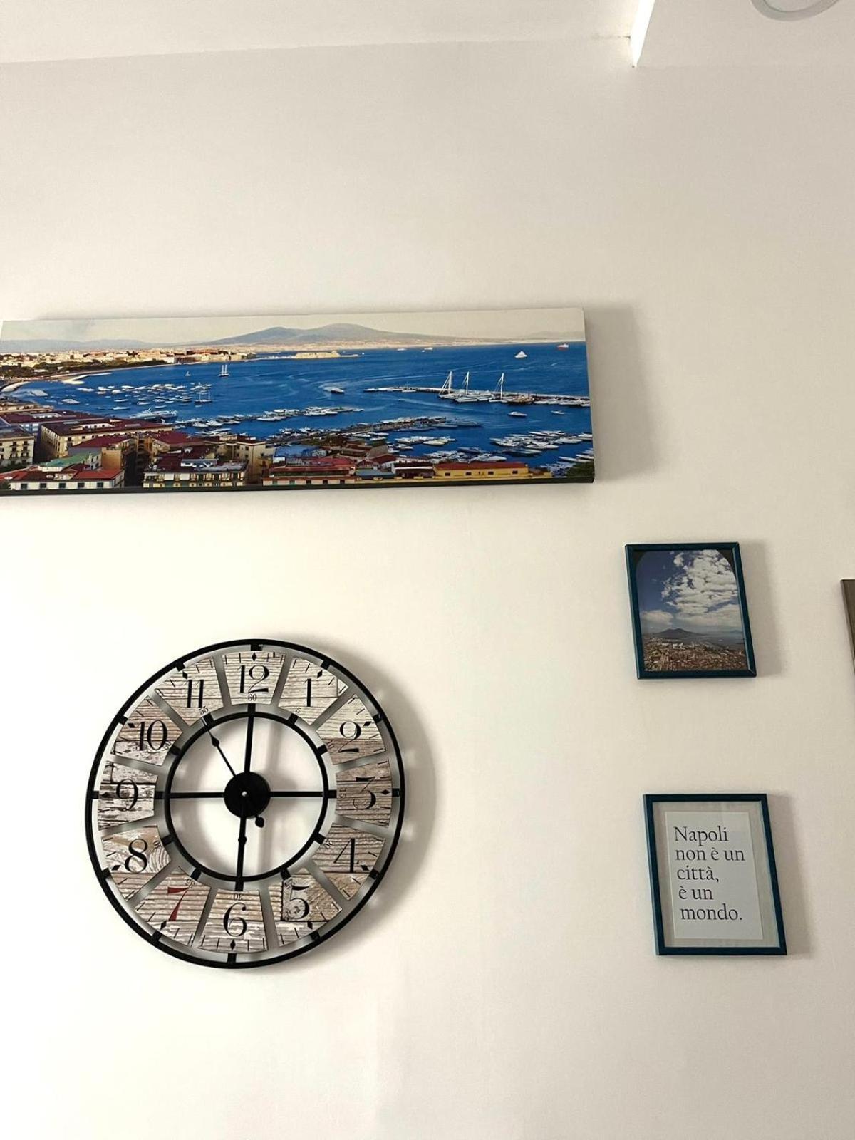 Ginevra'S Apartment Наполи Екстериор снимка