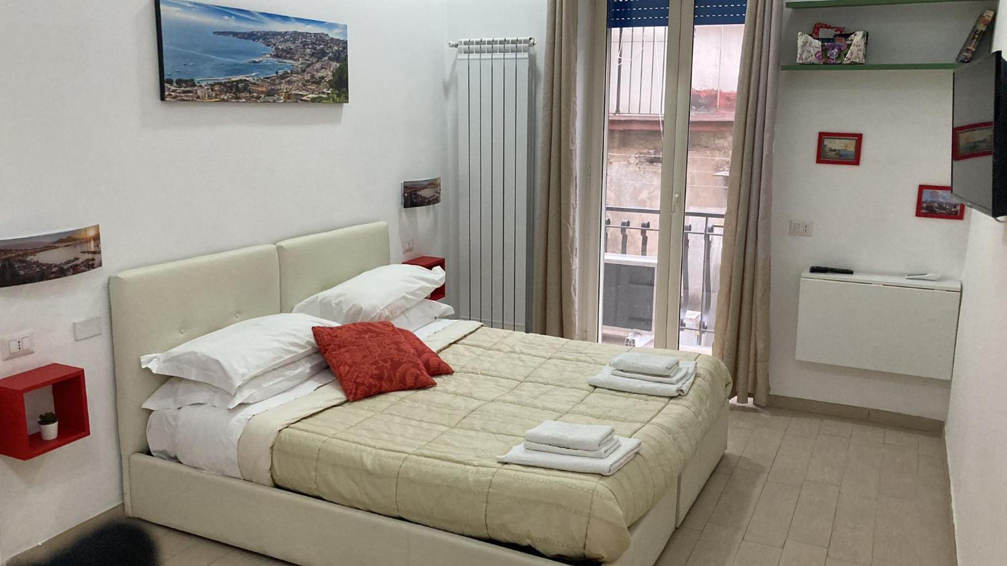 Ginevra'S Apartment Наполи Екстериор снимка