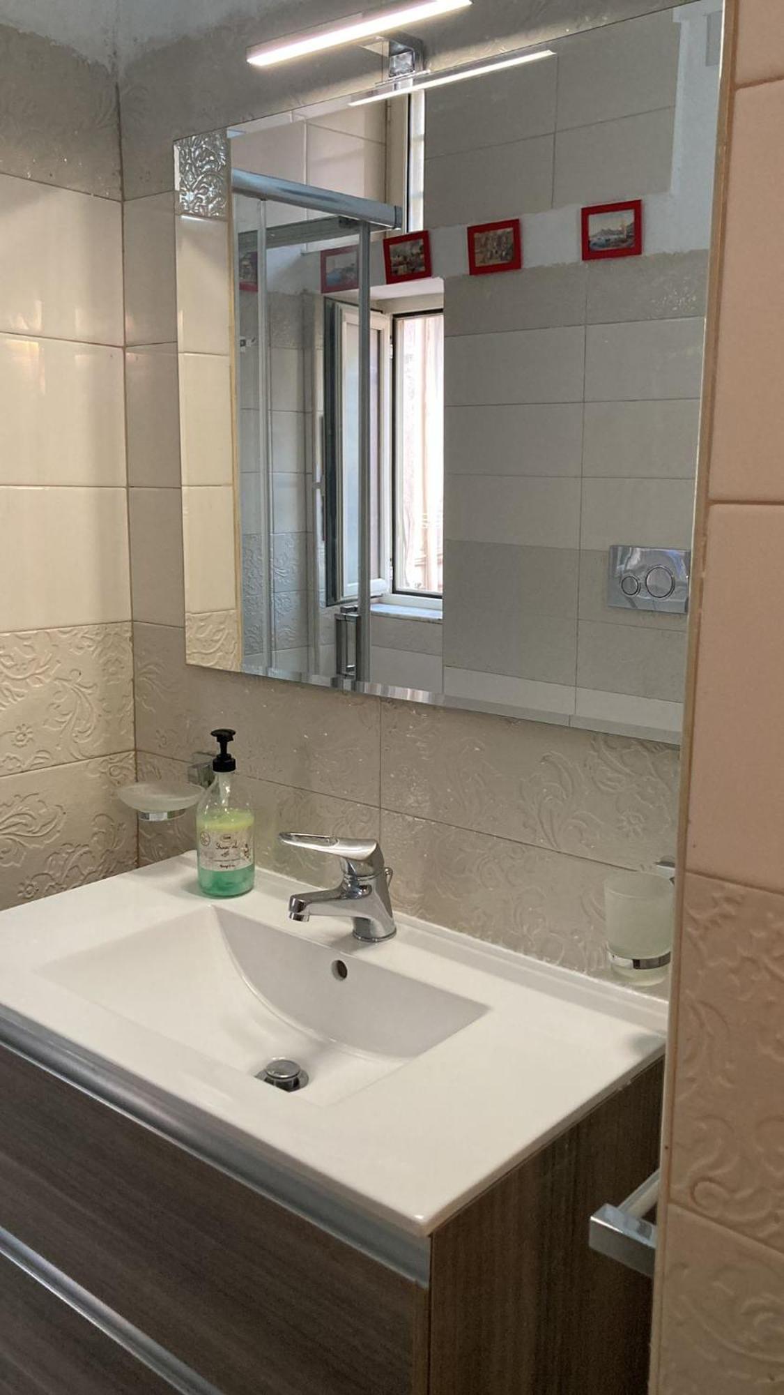 Ginevra'S Apartment Наполи Екстериор снимка