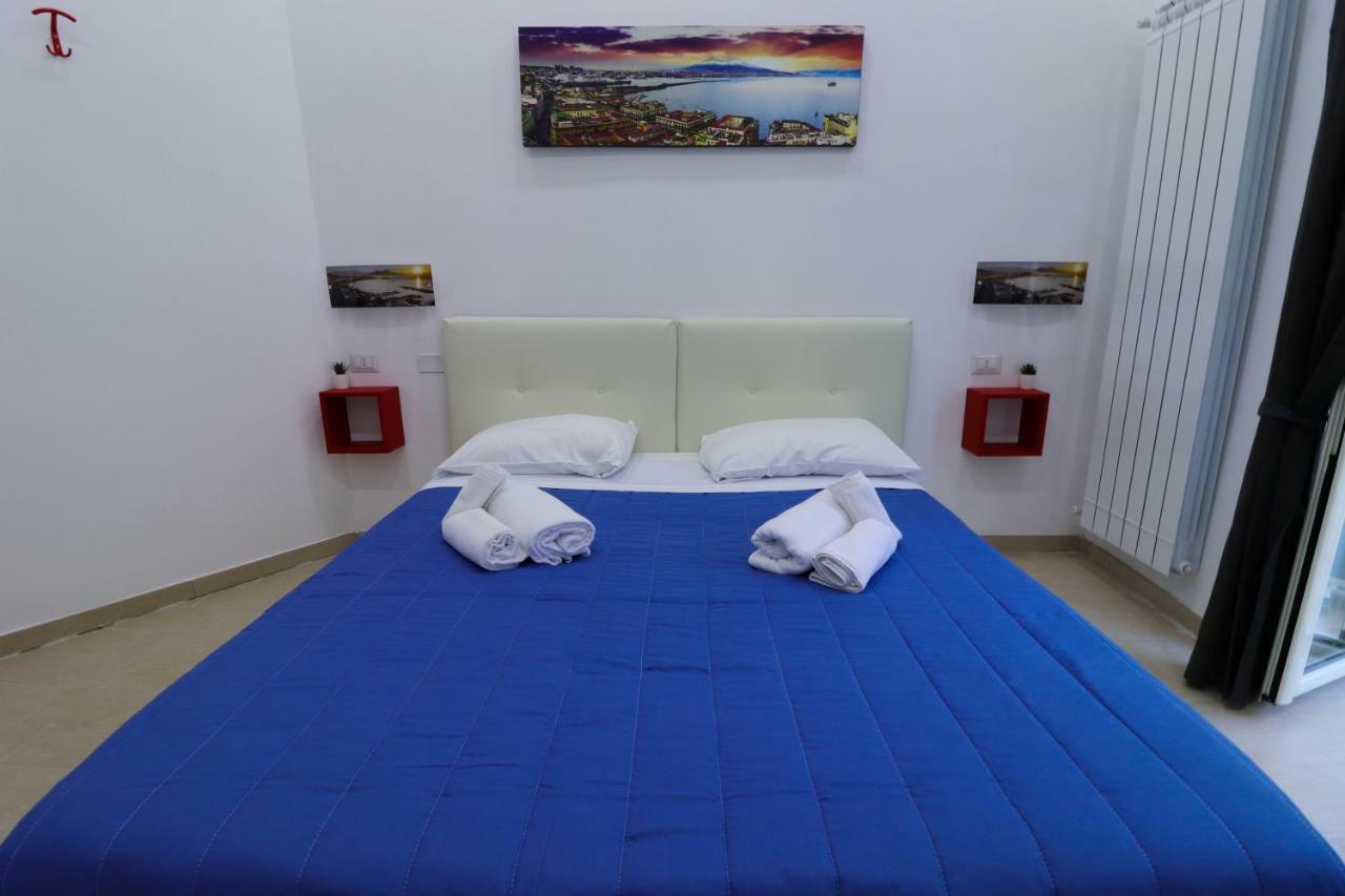 Ginevra'S Apartment Наполи Екстериор снимка